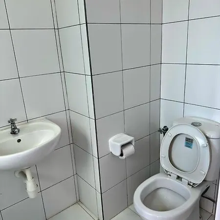 New 4Queen Bed 3 Room 2Cp Near Gurney With Tvbox And Ktv Set Tanjung Tokong Exterior photo