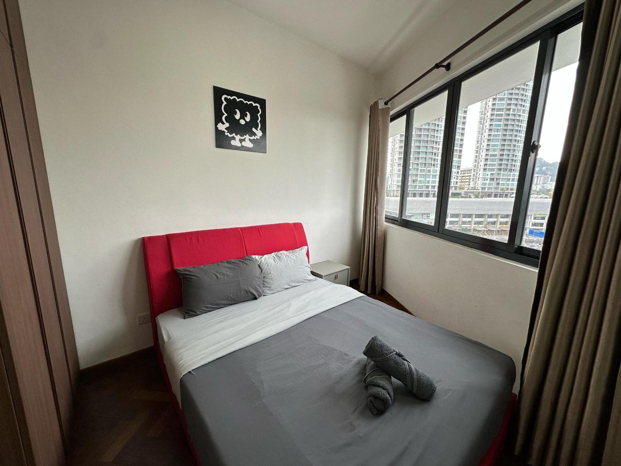 New 4queen Bed 3 2cp Near Gurney With Tvbox And Ktv Set Tanjung Tokong