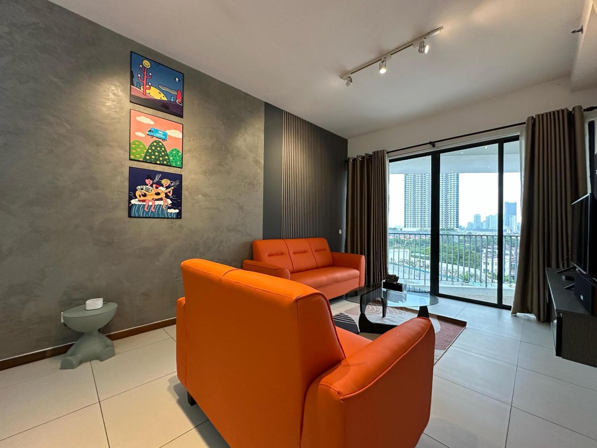 New 4queen Bed 3 2cp Near Gurney With Tvbox And Ktv Set Tanjung Tokong